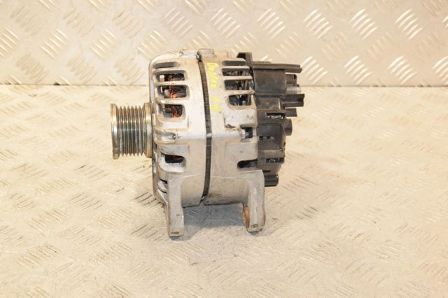 RENAULT 231008040R Генератор в наличии Житомир