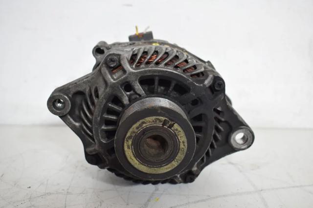 Автомобильный генератор 23100DC000 RENAULT