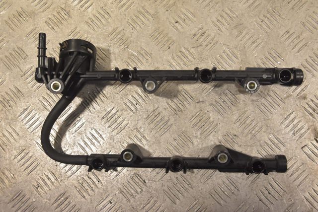 TOYOTA 2387031010 Распределитель топлива (рампа) в наличии Днепр