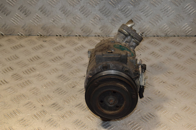 Насос кондиционера 24421019 OPEL