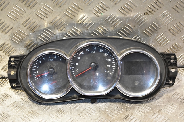 248102645R RENAULT Панель приборов купить в Хмельницкий