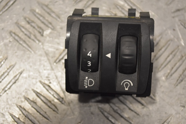 Кнопка корректора фар 251900567R RENAULT