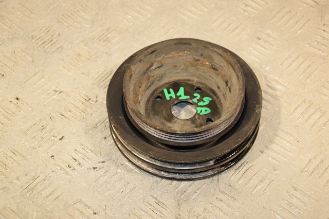 Шкив водяной помпы 2522142300 HYUNDAI