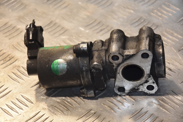 TOYOTA 2562026090 Клапан EGR рециркуляции газов в наличии Ирпень