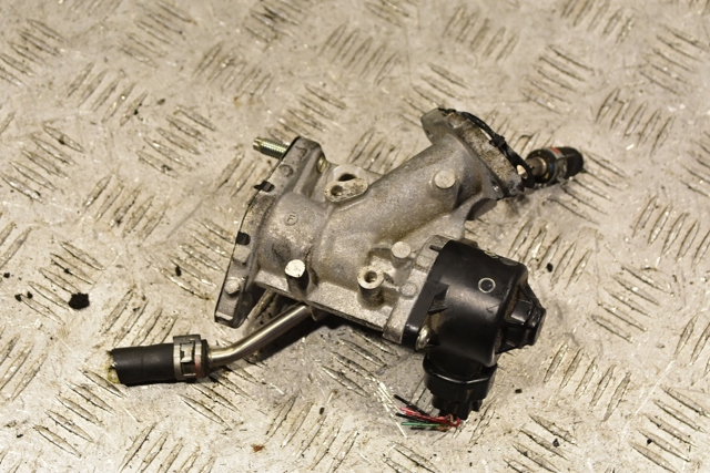2562037140 TOYOTA Клапан EGR рециркуляции газов купить в Черновцы
