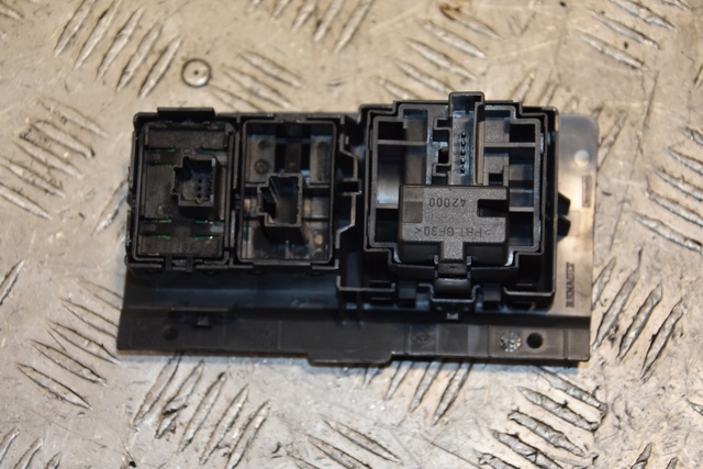 259800002R RENAULT купить в Винница