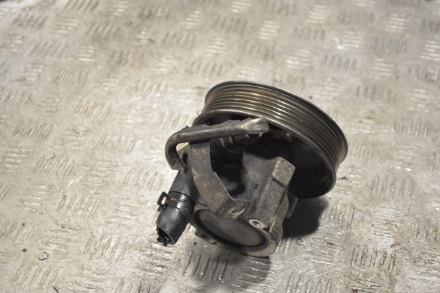 RENAULT 26106122EC Насос ГУР в наличии Киев