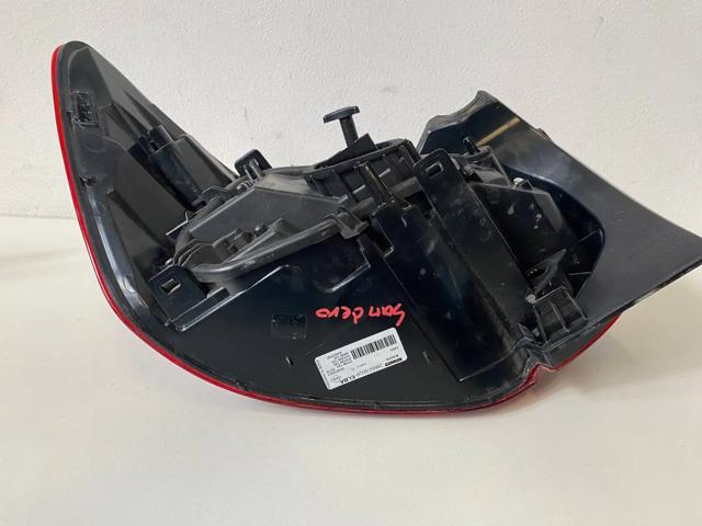Правый стоп-сигнал 265501832R RENAULT