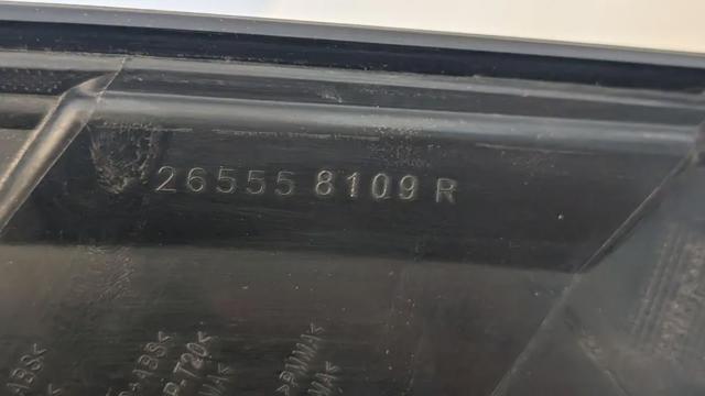 265558109R Фонарь задний левый купить Ирпень
