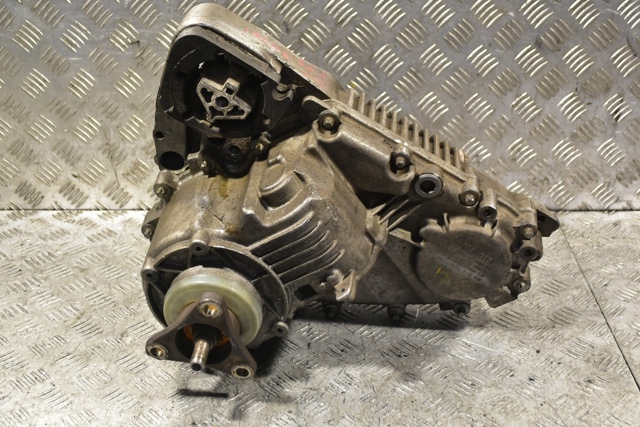27107574777 BMW Раздатка купить в Кривой Рог