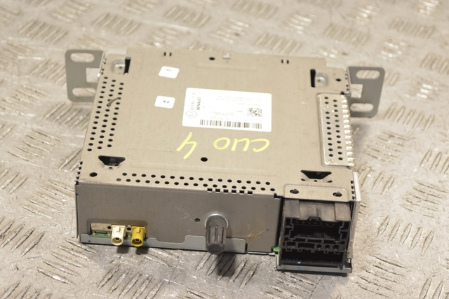 281153870R RENAULT Магнитола (радио AM/FM) купить в Каменское