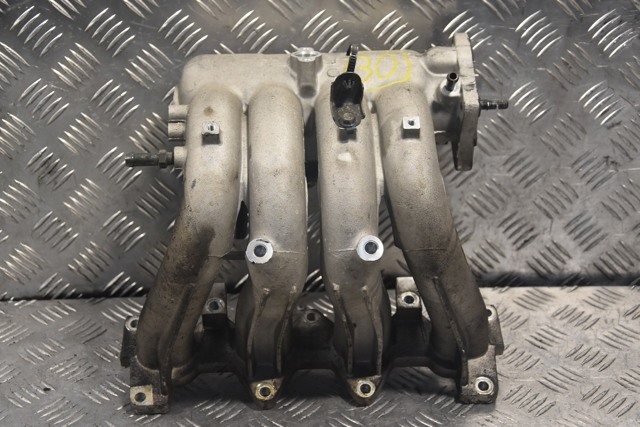 HYUNDAI 2831026A00 Коллектор впускной в наличии Чернигов