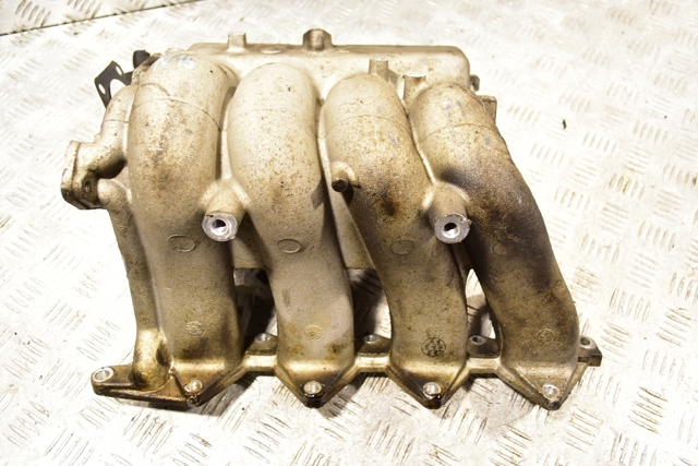 Коллектор впускной 2831038304 HYUNDAI