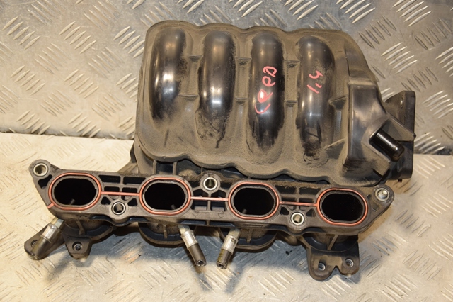 HYUNDAI 283112B350 Коллектор впускной в наличии Черновцы