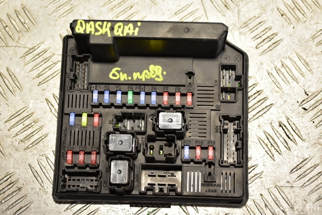 Монтажный блок 284B7JD02A NISSAN