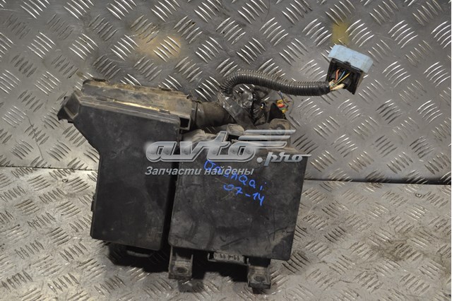 Монжатный блок реле 284B8JD00A NISSAN