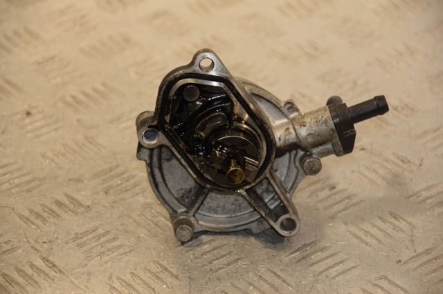 Механический вакуумный насос 288102A100 HYUNDAI