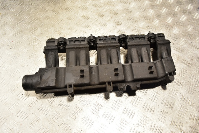 2C1Q9424AF Впускной коллектор купить Ирпень