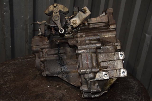 303001E110 TOYOTA КПП в сборе (механическая коробка передач) купить в Днепр