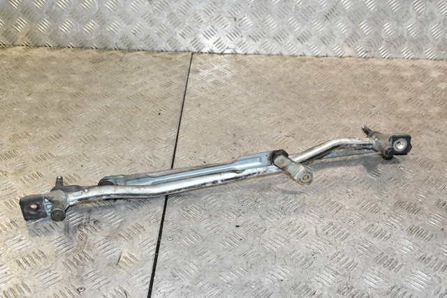 VOLVO 30753493 Трапеция дворников в наличии Украина