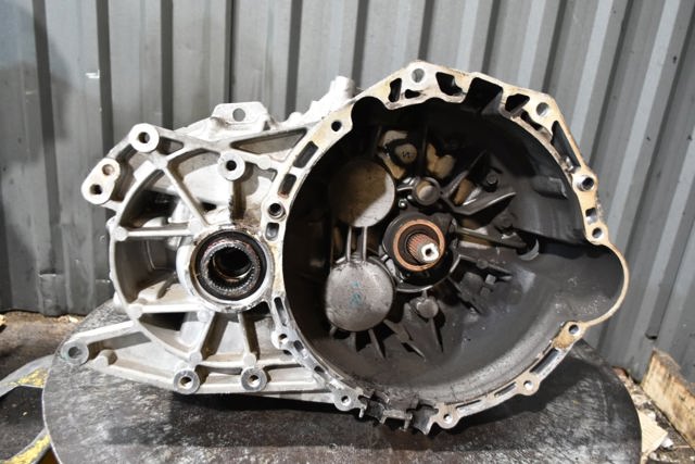 Коробка передач 3102034050 SSANG YONG