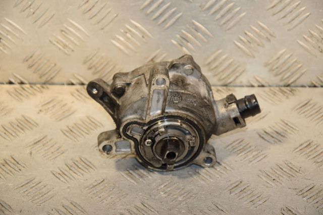31219463 VOLVO Насос вакуумный купить в Чернигов