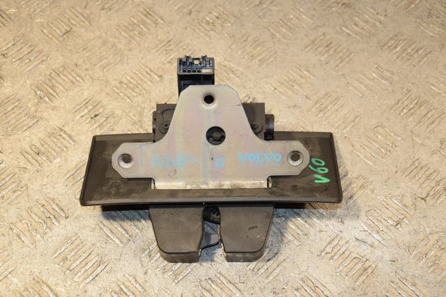 Замок задней двери 31335045 VOLVO
