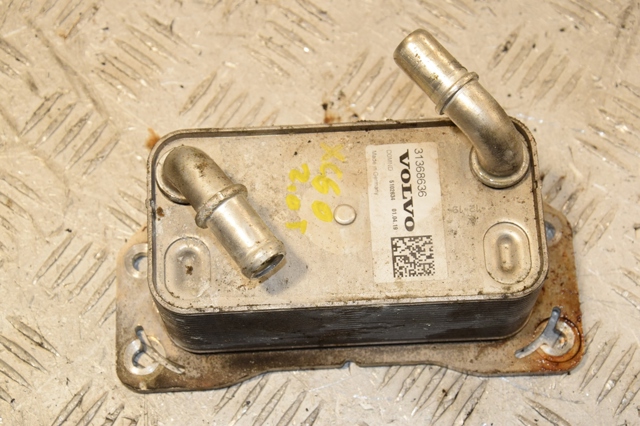 VOLVO 31368636 Радиатор масляный в наличии Винница