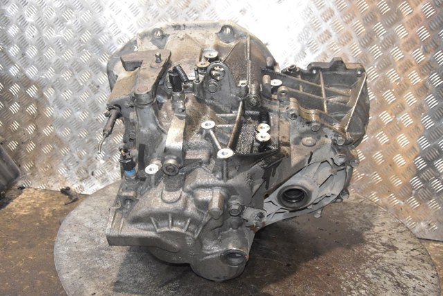 NISSAN 32010JG75E КПП в сборе (механическая коробка передач) в наличии Украина