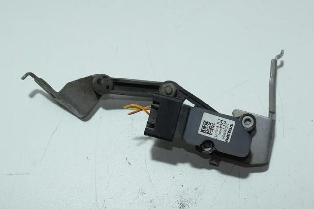 32246988 VOLVO Датчик уровня положения кузова задний правый купить в Черкассы