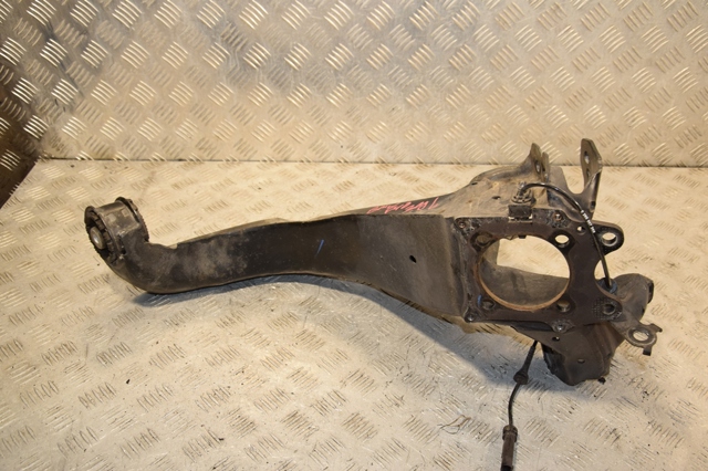 BMW 33308842879 Рычаг (тяга) задней подвески продольный нижний левый в наличии Ужгород