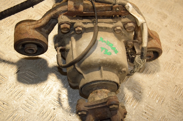 Муфта подключения заднего моста 387618H500 NISSAN