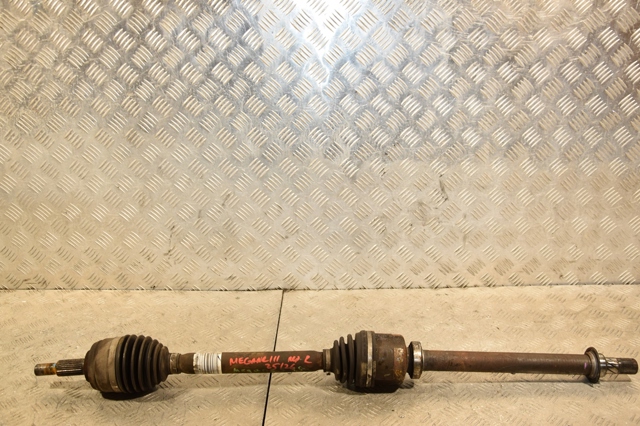 Полуось передняя, правая 391009864R RENAULT