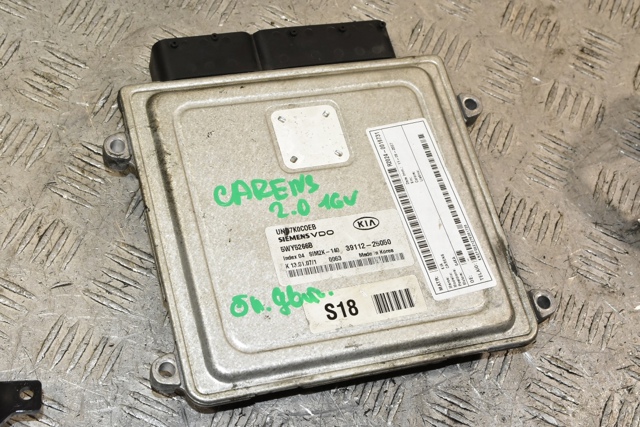 Компьютер двигателя 3911225050 HYUNDAI
