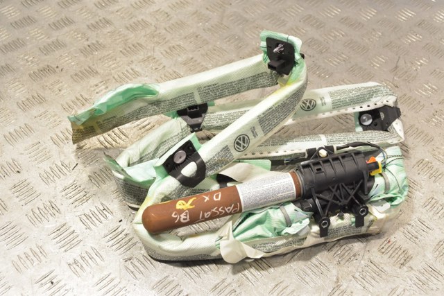 AIRBAG, шторка боковая правая 3C0880742D VAG