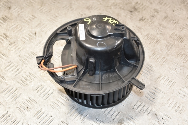 Отопителя салона 3C1820015N VAG