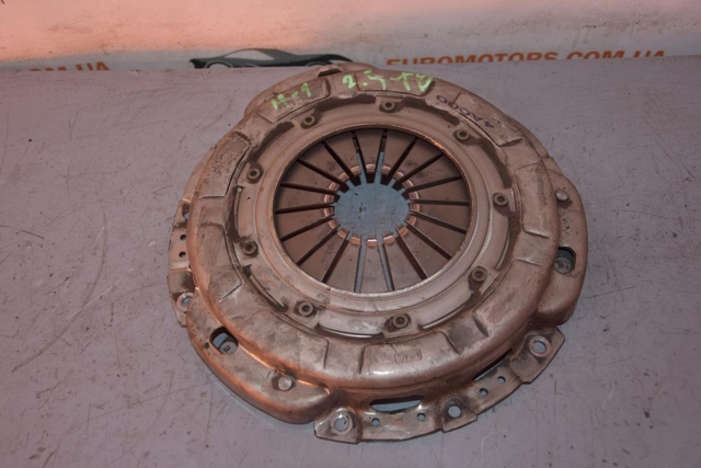 Нажимной диск сцепления 413004A000 HYUNDAI