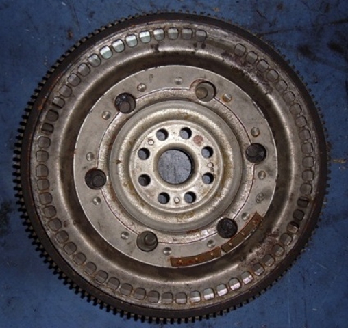 Маховик сцепления 415018510 FORD