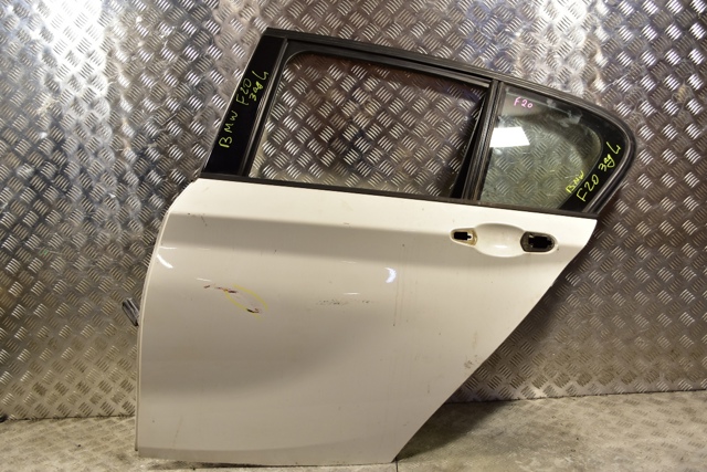 Дверь пассажирская задняя левая 41527284515 BMW