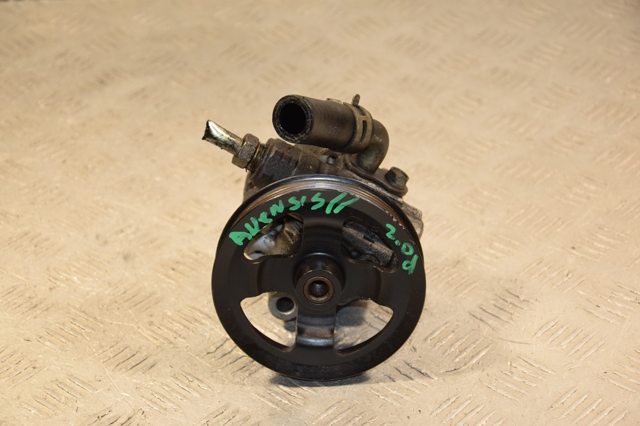 Насос рулевого механизма 4431005100 TOYOTA