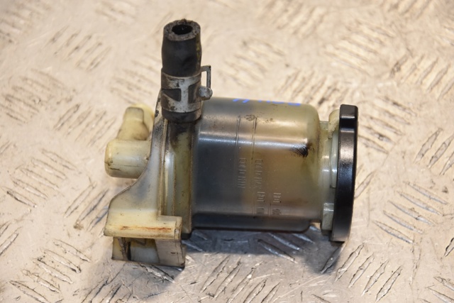 Бачок ГУР 4436042040 TOYOTA