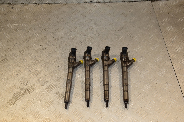 HYUNDAI 445110186 Топливные форсунки в наличии Хмельницкий