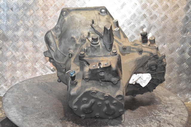 CHRYSLER 4668776AD в наличии Запорожье
