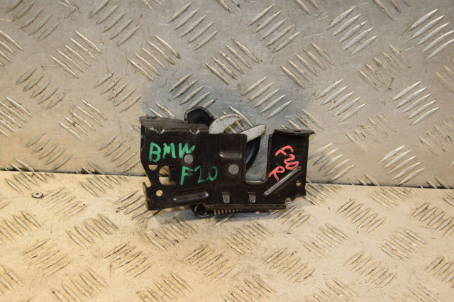 Замок капота, правый 4895376 BMW