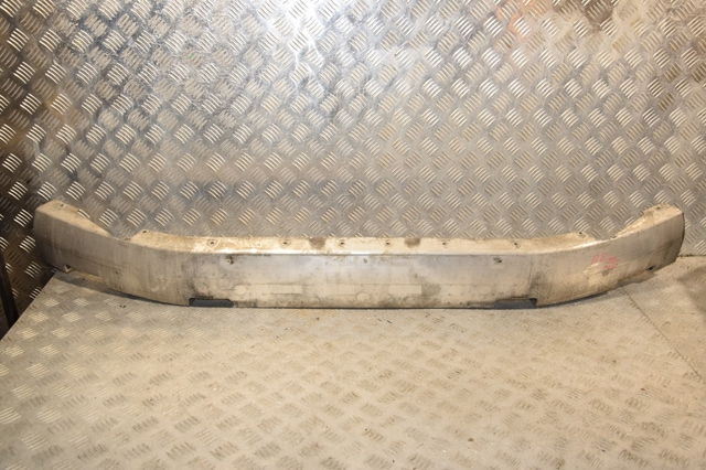 Усилитель переднего бампера  4D0807109K VAG