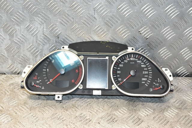 Приборная доска 4F0920933J VAG