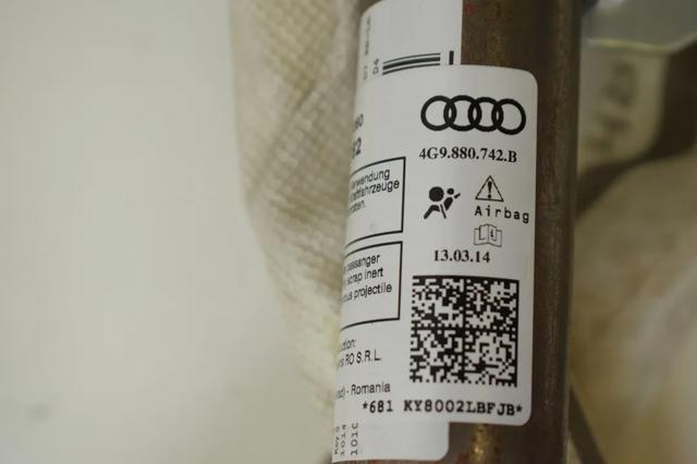 4G9880742B Шторка боковая, правая купить Львов