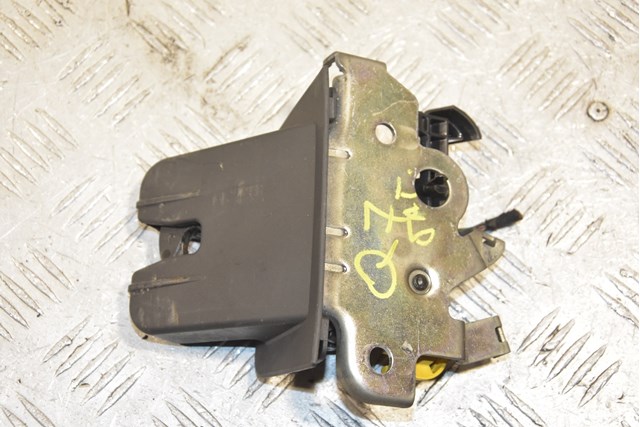 Замок задней двери 4M0827506B VAG