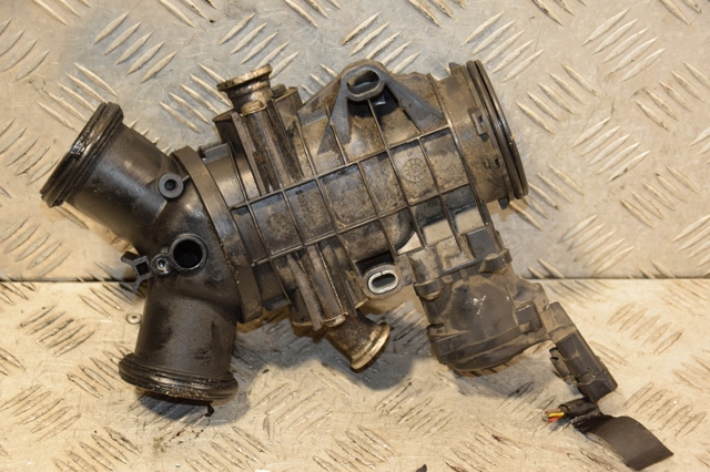 Дроссельная заслонка в сборе 4S7Q9L444CJ LAND ROVER