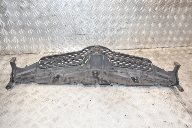 TOYOTA 5311102390 Решетка радиатора в наличии Киев